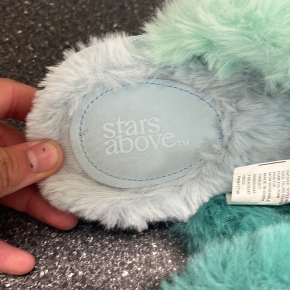 Stars above turquoise slippers - Picture 3 of 3